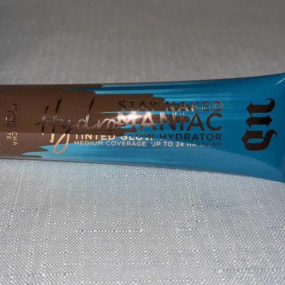 URBAN DECAY STAY NAKED Hydromaniac Tinted Glowy Hydrator 81 Deep 1.1oz
